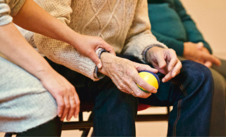 Caregiver: consigli per prendersi cura dell’assistito anziano